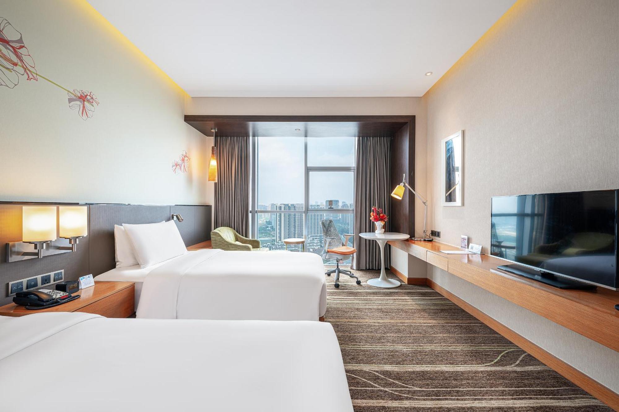 Hilton Garden Inn Chengdu Huayang Экстерьер фото