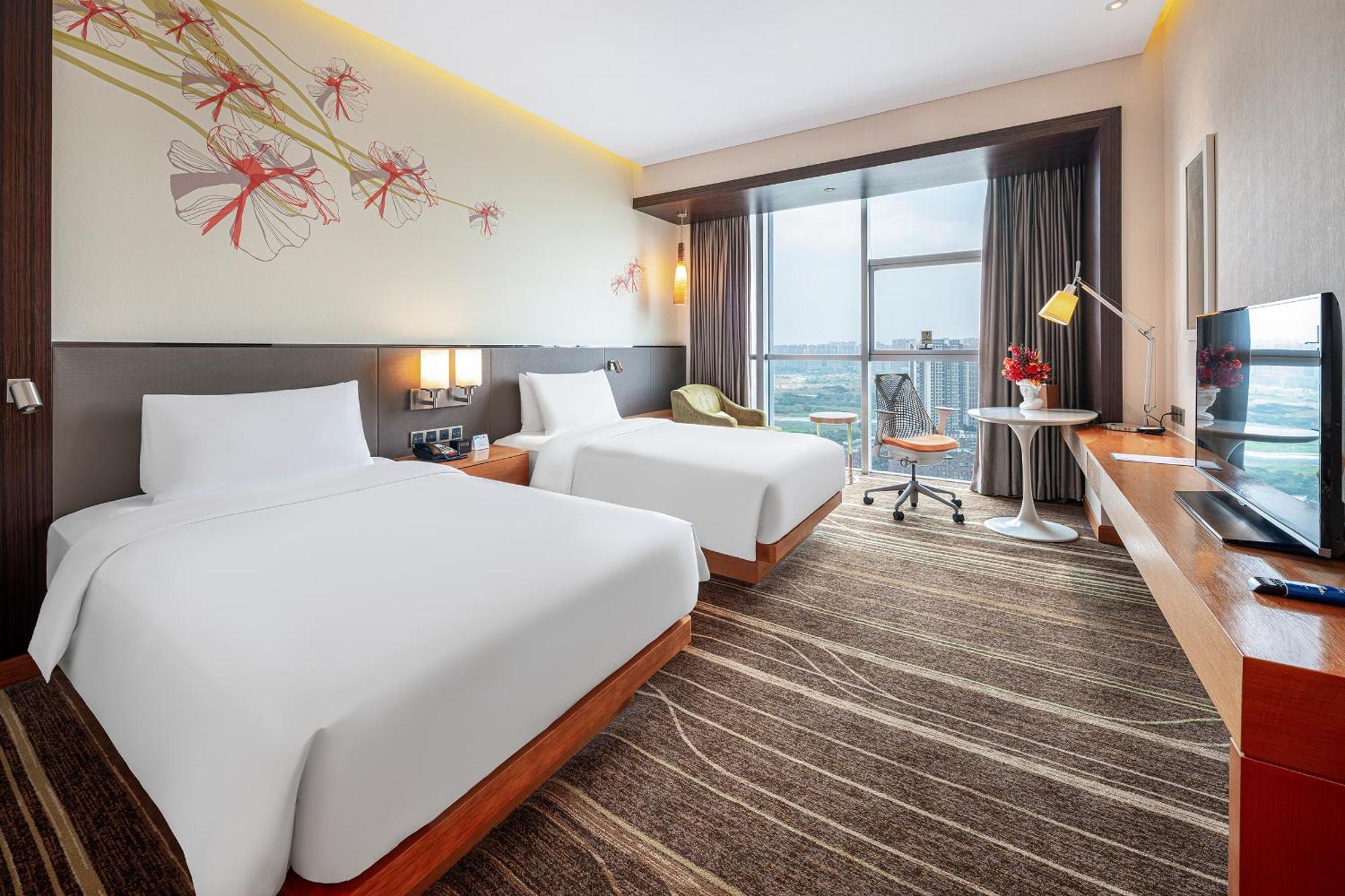 Hilton Garden Inn Chengdu Huayang Экстерьер фото